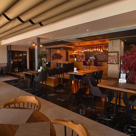 Royal Comfort Hotel Arakli Luaran gambar
