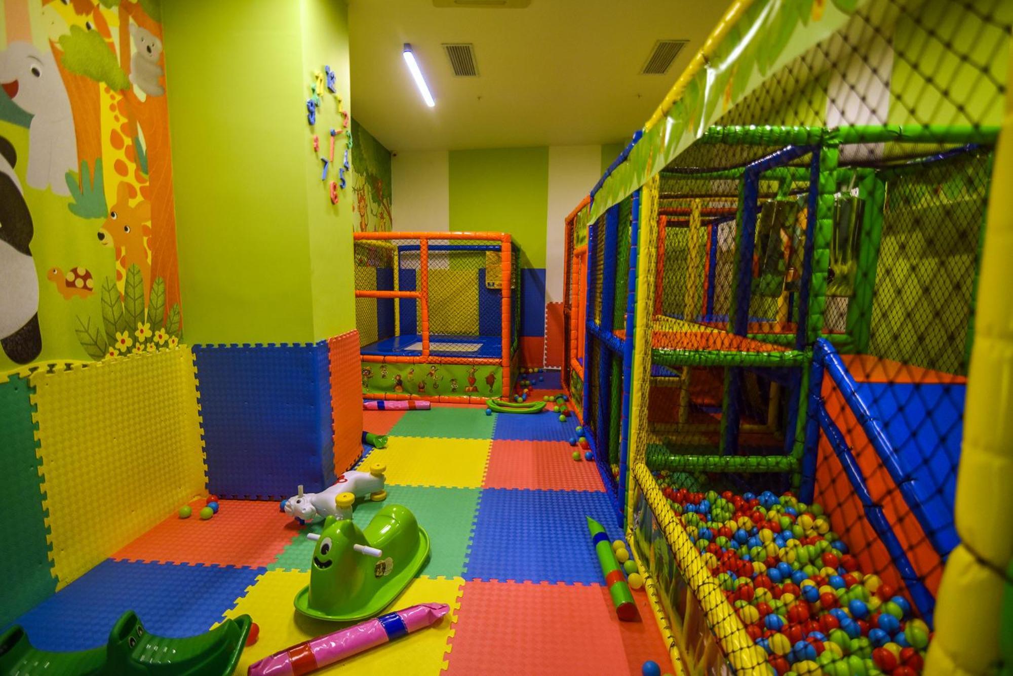 Royal Comfort Hotel Arakli Luaran gambar