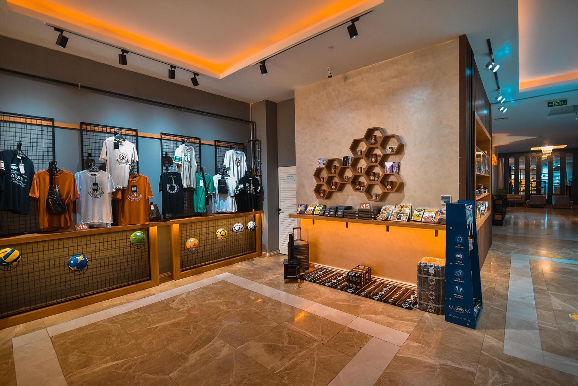 Royal Comfort Hotel Arakli Luaran gambar