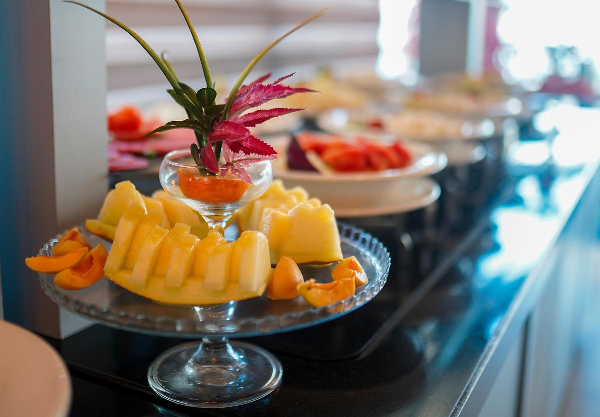 Royal Comfort Hotel Arakli Luaran gambar