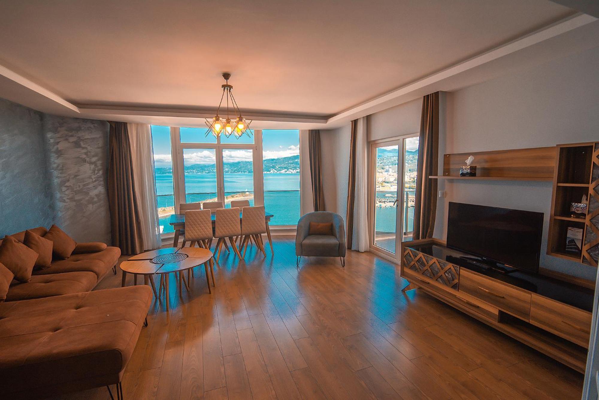 Royal Comfort Hotel Arakli Luaran gambar